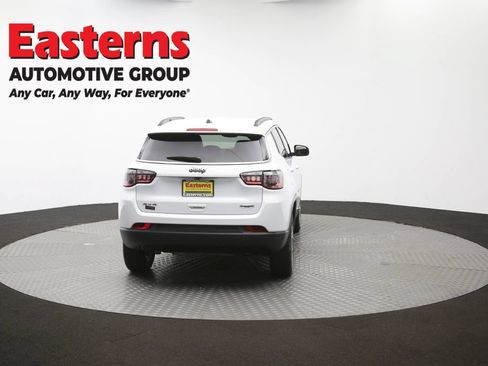 Used 2024 Jeep Compass Latitude AWD/4WD image 36