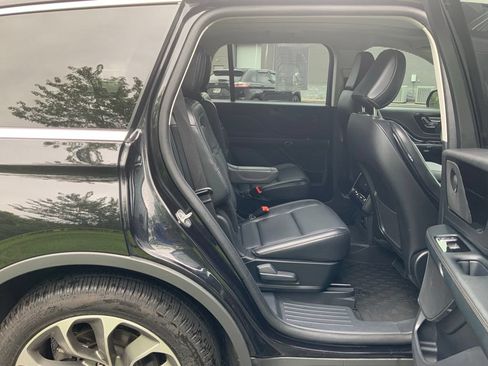 Used 2025 Lincoln Aviator Reserve AWD/4WD image 25