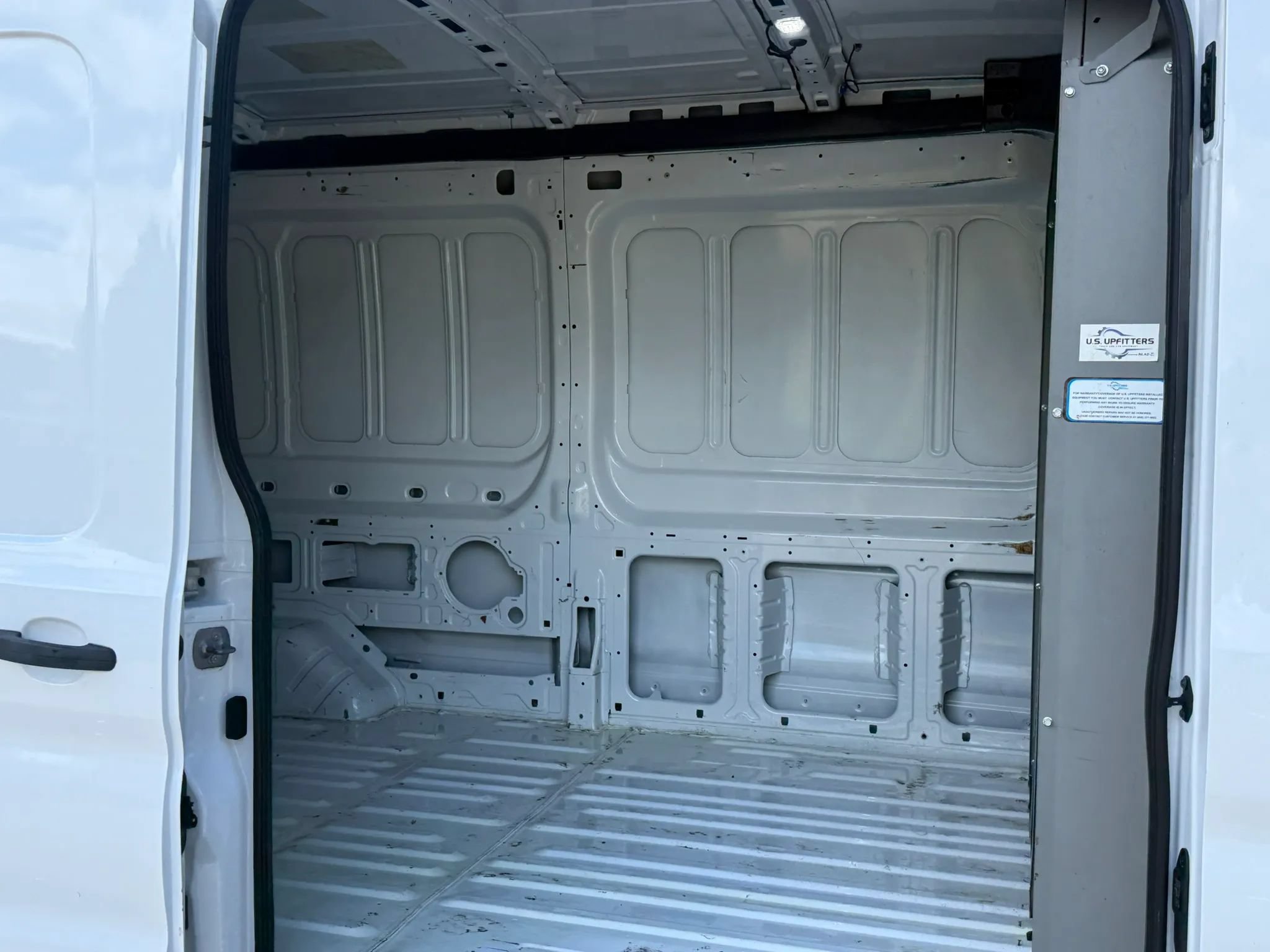 Used 2022 Ford Transit 250 Medium Roof RWD image 24