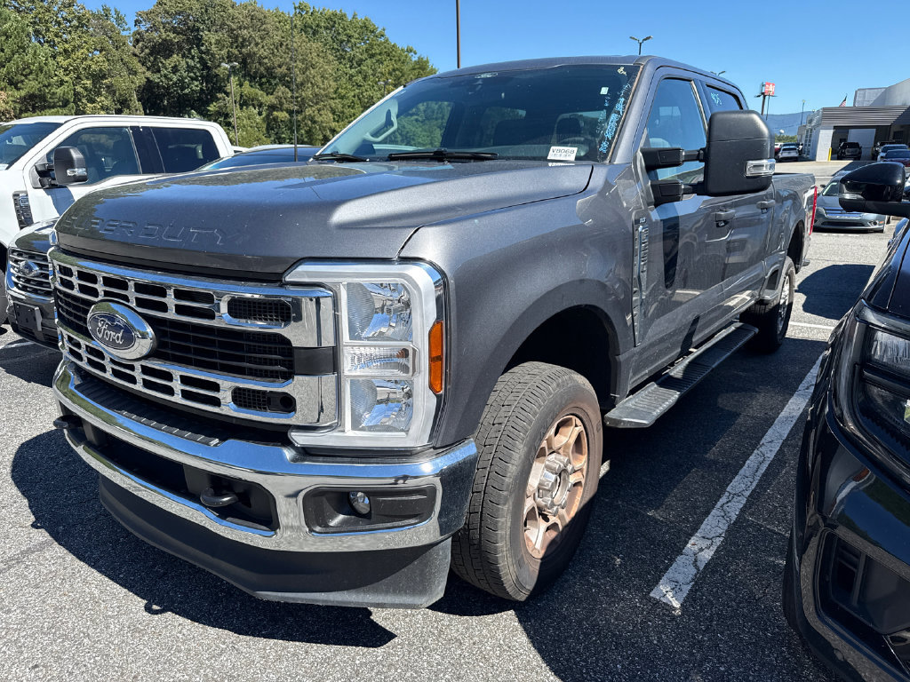 Used 2025 Ford F250 XLT AWD/4WD image 9