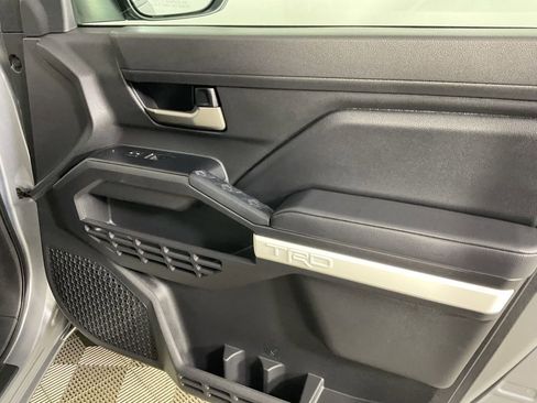 Certified 2024 Toyota Tacoma TRD Off-Road image 23