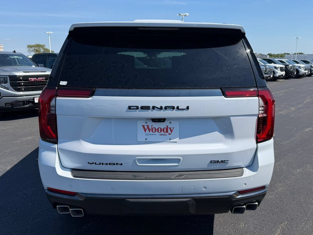 New 2026 GMC Yukon XL Denali Ultimate AWD/4WD image 10