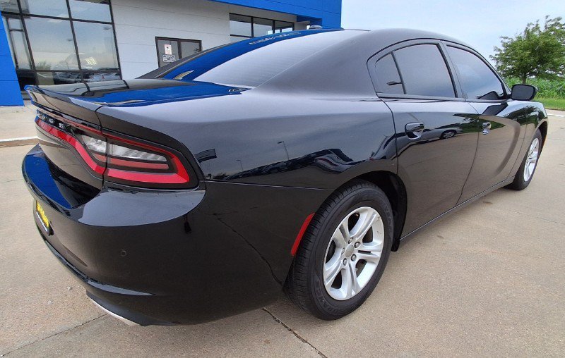 Used 2020 Dodge Charger SXT RWD image 8