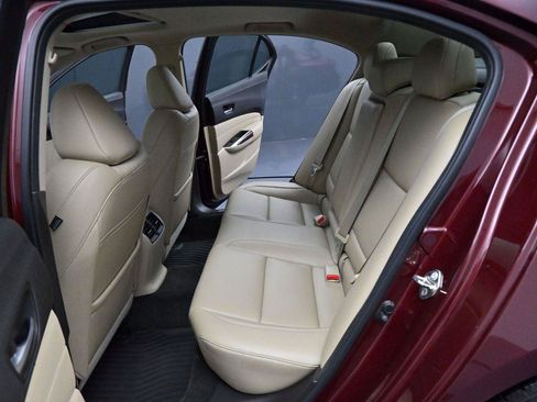 Used 2015 Acura TLX FWD image 28