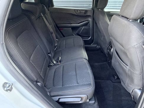 Used 2025 Ford Escape Active w/ Cold Weather Package AWD/4WD image 18