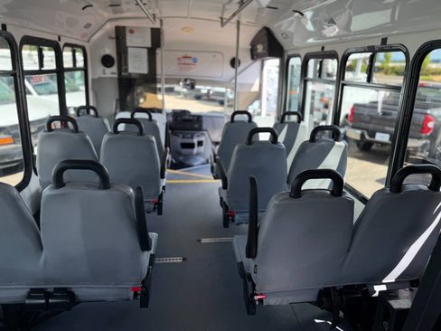 Used 2016 Ford E-450 and Econoline 450 Super Duty w/ Shuttle Bus Prep Package RWD image 15
