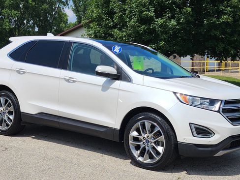 Used 2015 Ford Edge Titanium w/ Equipment Group 302A AWD/4WD image 2