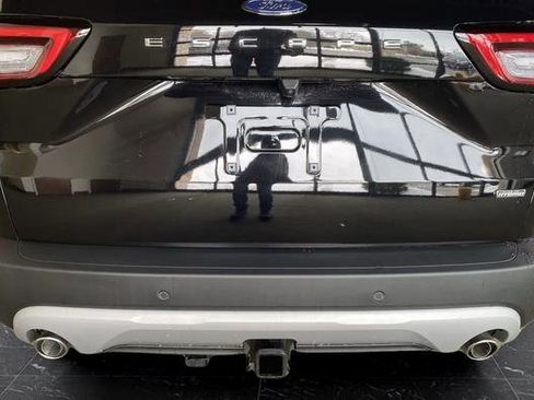 New 2026 Ford Escape SE w/ PHEV Premium Package FWD image 32