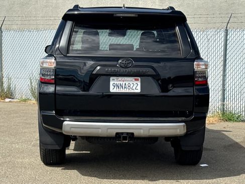 Used 2024 Toyota 4Runner TRD Off-Road Premium w/ Moonroof Package AWD/4WD image 4