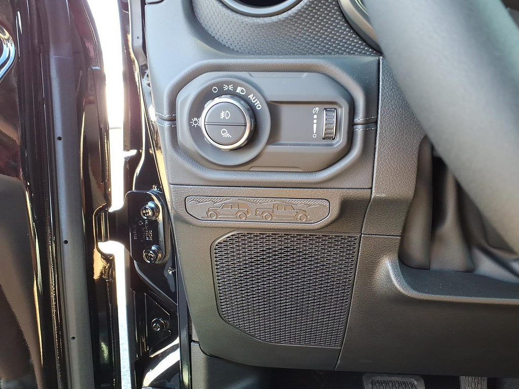 New 2027 Jeep Gladiator Rubicon AWD/4WD image 16