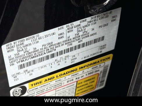 Used 2025 Ford Expedition Platinum AWD/4WD image 32