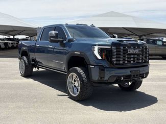 Used 2025 GMC Sierra 2500 Denali Ultimate AWD/4WD video 2
