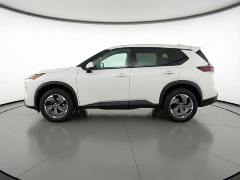 Used 2025 Nissan Rogue SV image 5