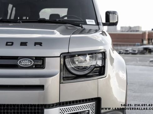 Used 2023 Land Rover Defender 110 SE image 45