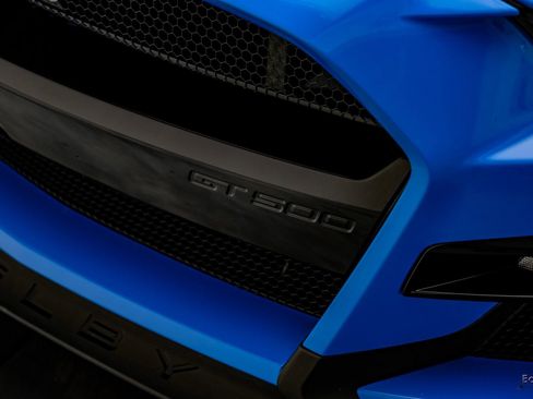 Used 2022 Ford Mustang Shelby GT500 w/ Carbon Fiber Track Pack image 37