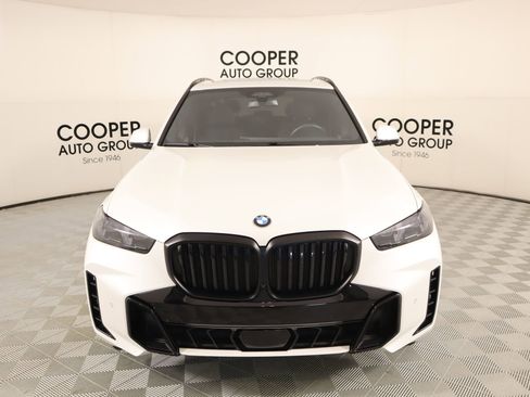Used 2024 BMW X5 xDrive40i w/ Executive Package image 10