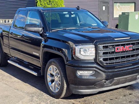 Used 2017 GMC Sierra 1500 4x4 Double Cab w/ Elevation Edition image 8