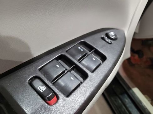 Used 2008 Chevrolet Impala LT w/ Luxury Edition Package image 36