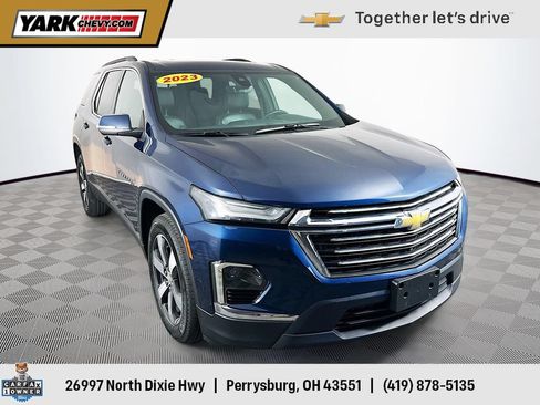Certified 2023 Chevrolet Traverse LT w/ LT Premium Package AWD/4WD image 1