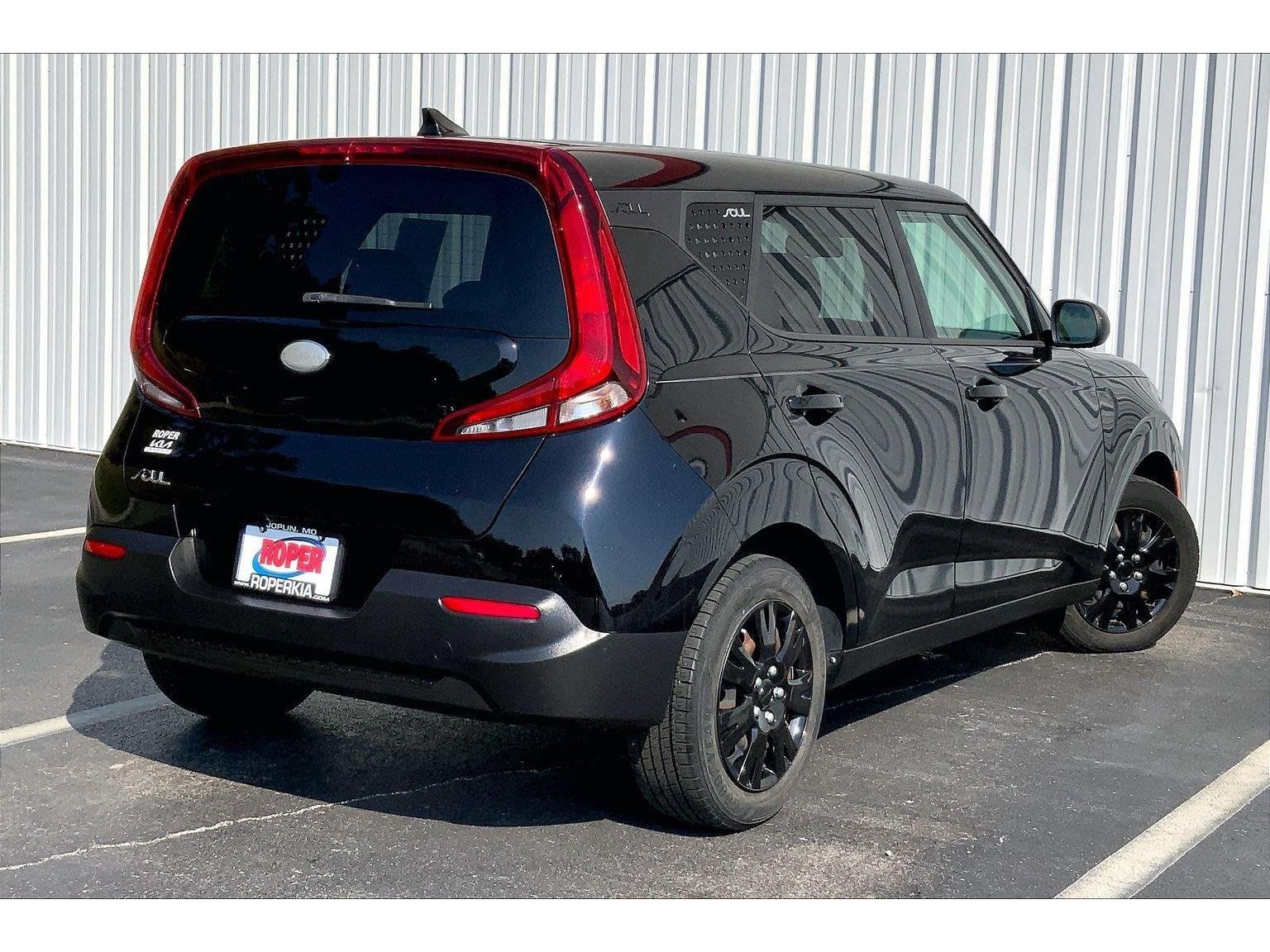 Used 2020 Kia Soul LX FWD image 7
