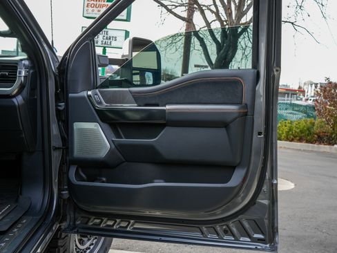 Used 2024 Ford F250 Platinum w/ Tremor Off-Road Package image 37