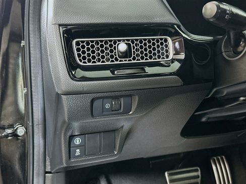 Used 2024 Honda Civic Sport image 10