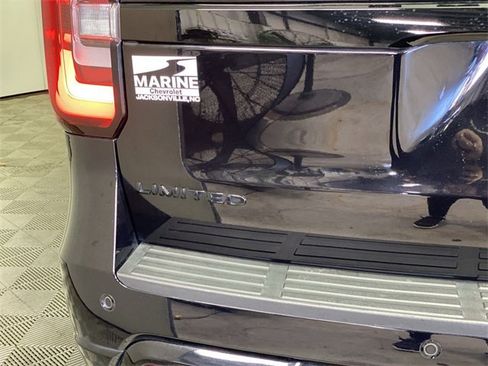 Used 2023 Ford Expedition Limited image 39