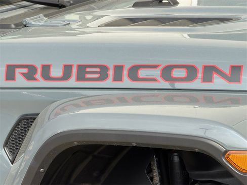 New 2025 Jeep Gladiator Rubicon image 9