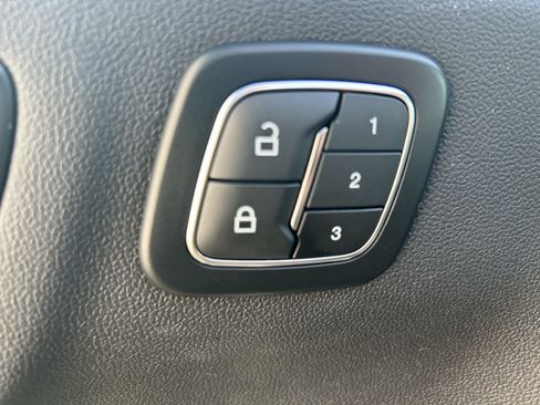 Used 2024 Ford Escape ST-Line Elite AWD/4WD image 17