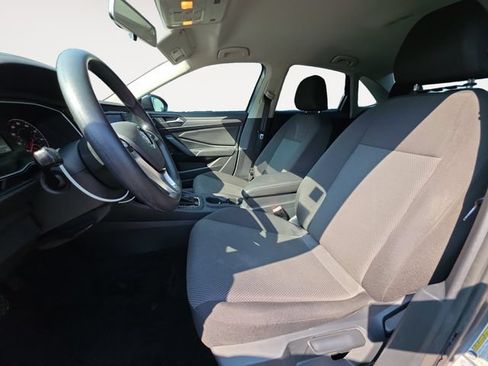 Used 2019 Volkswagen Jetta S w/ Driver Assistance Package FWD image 6
