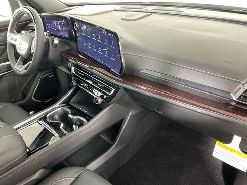 New 2026 Chevrolet Traverse Z71 w/ Enhanced Driving Package image 30