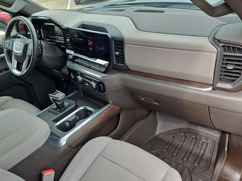 Certified 2023 GMC Sierra 1500 SLT RWD image 26