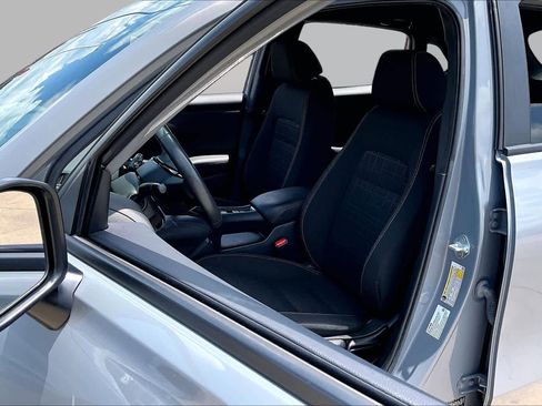 Used 2023 Honda HR-V Sport image 8