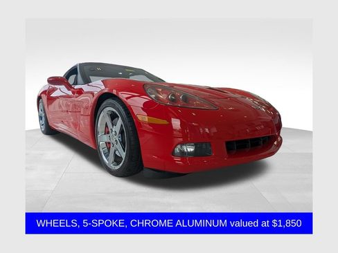 Used 2007 Chevrolet Corvette Coupe w/ Preferred Equipment Group RWD image 1