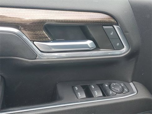 Used 2024 Chevrolet Silverado 2500 LT w/ Convenience Package image 16