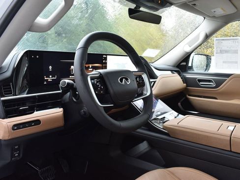 Used 2026 INFINITI QX80 Luxe AWD/4WD image 11