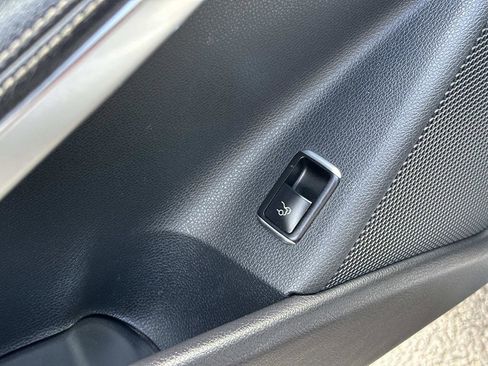 Used 2019 Mercedes-Benz CLA 250 image 25