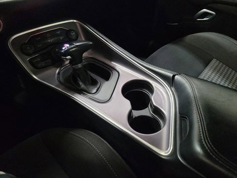 Used 2022 Dodge Challenger GT AWD/4WD image 26
