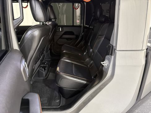 Used 2020 Jeep Gladiator Mojave image 11