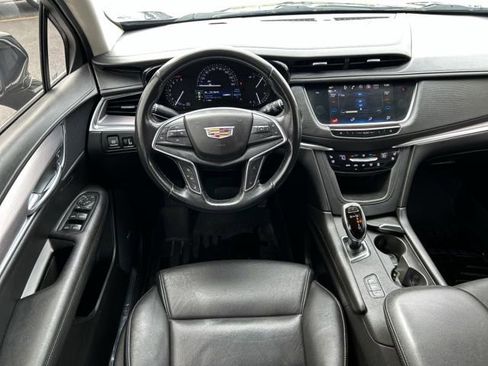 Used 2019 Cadillac XT5 Premium Luxury AWD/4WD image 18