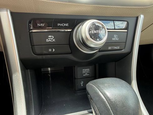 Used 2014 Honda Accord Touring image 30