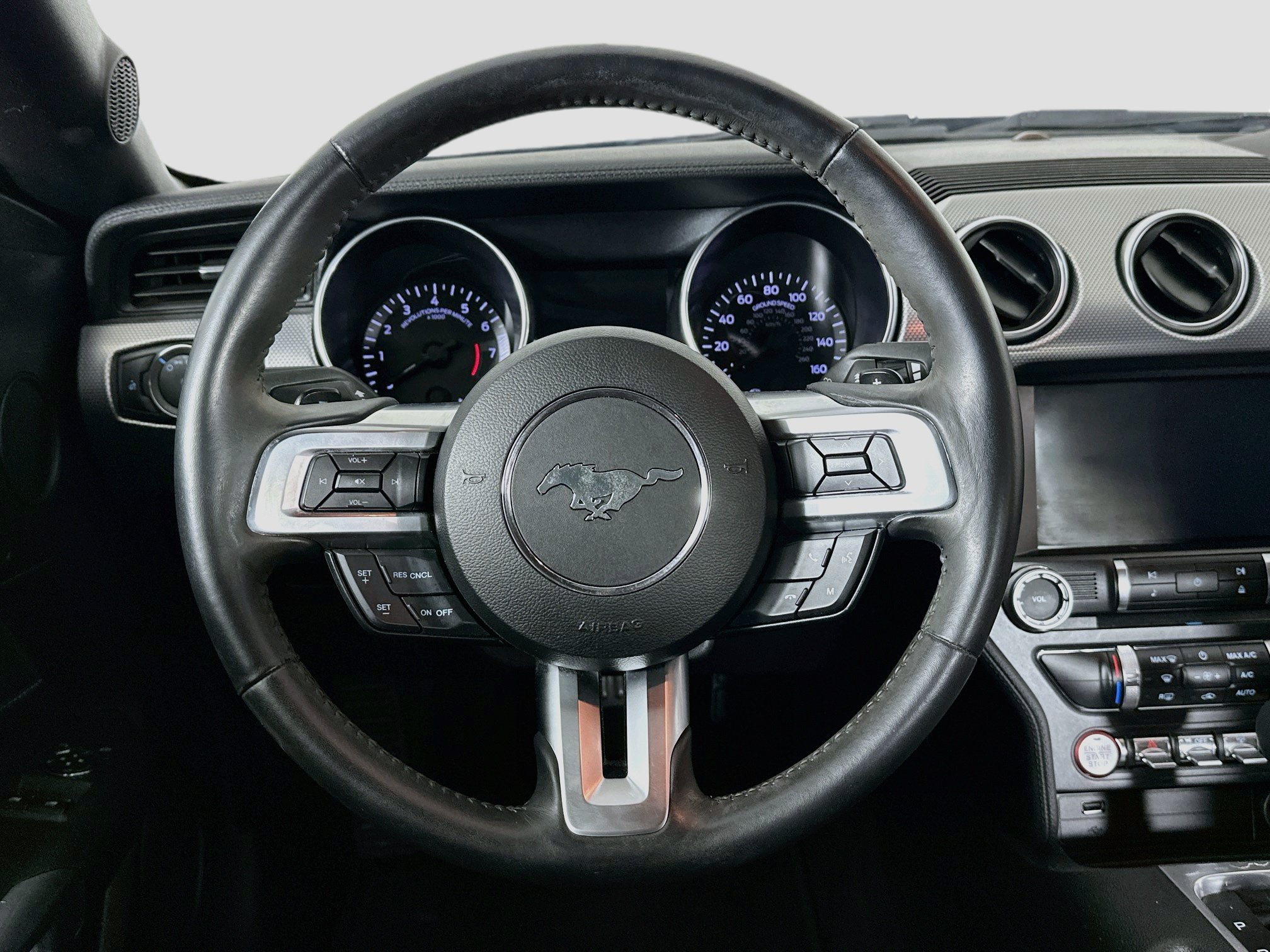 Used 2018 Ford Mustang Coupe w/ Equipment Group 101A RWD image 17