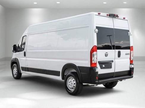 Used 2023 RAM ProMaster 2500 FWD image 8
