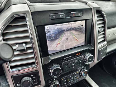 Used 2017 Ford F250 Lariat w/ Lariat Ultimate Package image 29