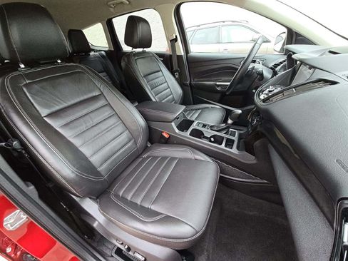 Used 2017 Ford Escape Titanium AWD/4WD image 6