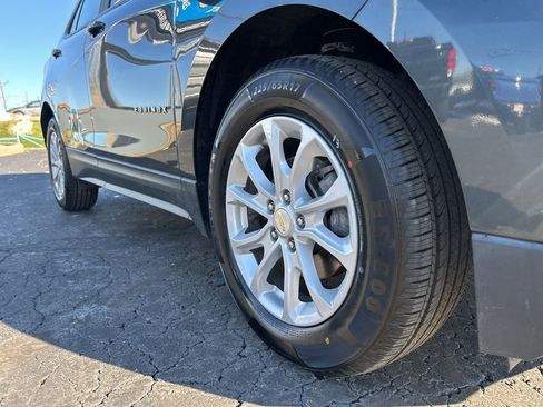 Used 2020 Chevrolet Equinox LS image 11