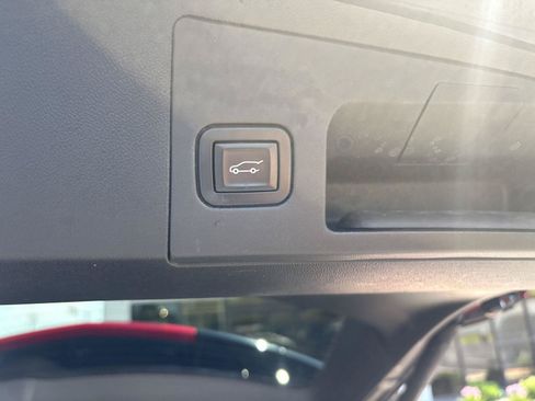 Used 2019 Cadillac XT5 Luxury AWD/4WD image 12