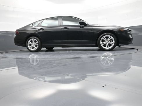 Used 2024 Honda Accord LX image 28
