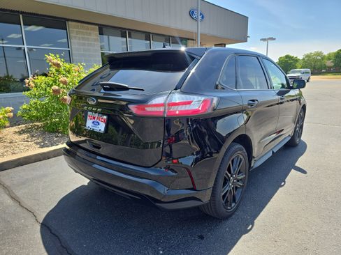 Used 2024 Ford Edge ST-Line AWD/4WD image 2
