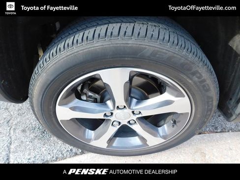 Used 2024 Jeep Grand Cherokee L Limited w/ Trailer Tow Package image 8